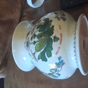 ☘️NWT “Daisy” Portmeirion Botanic Garden☘️